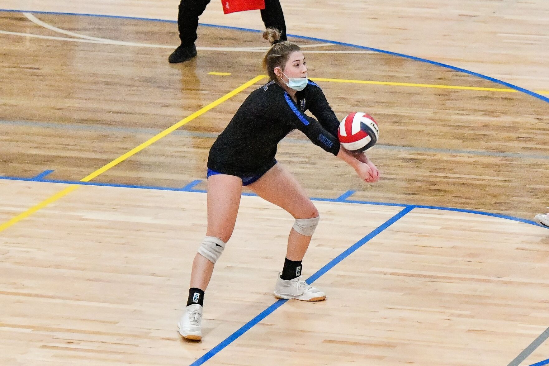 10/31/20 - Girls Volleyball - C5 quarter - Francis Howell vs St. Dominic